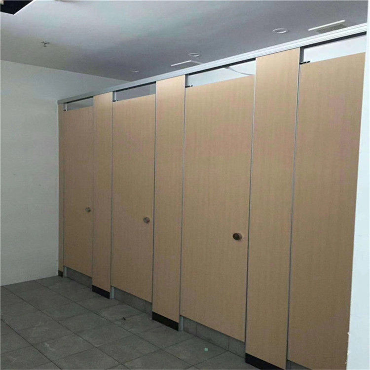 柳州衛(wèi)生間隔斷板采購預(yù)算洗手間隔斷板